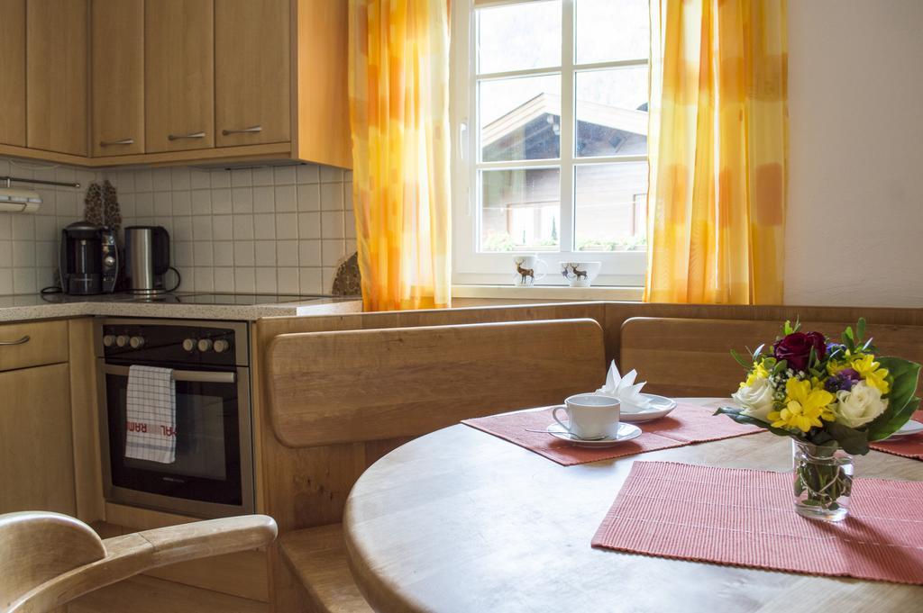 Haus Loferer Apartment Sankt Martin bei Lofer Bagian luar foto