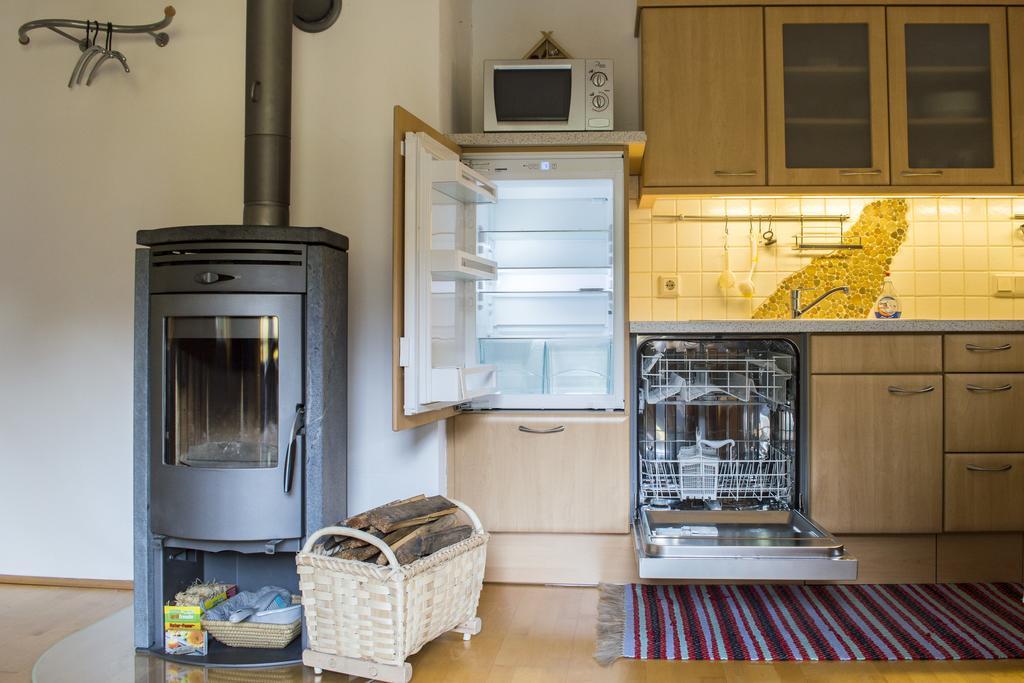 Haus Loferer Apartment Sankt Martin bei Lofer Bagian luar foto